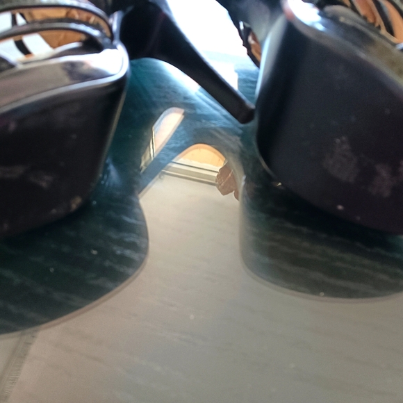 Calvin Klein Heels size 8 - Picture 2 of 2